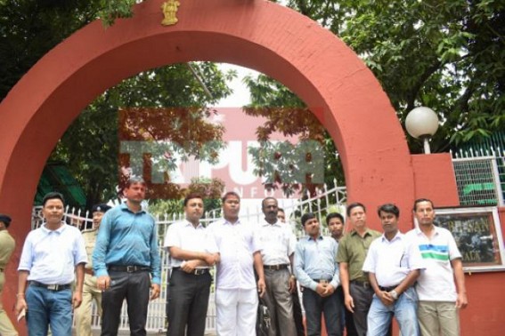 Tripura SSA Teachers place deputation to Governor Tripura SSA Teachers place deputation to Governor